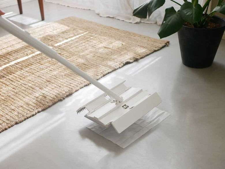 marnaマーナのタッチレスワイパー本体