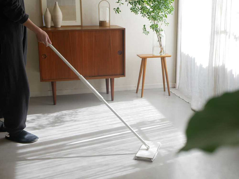 marna/マーナのタッチレスワイパー本体