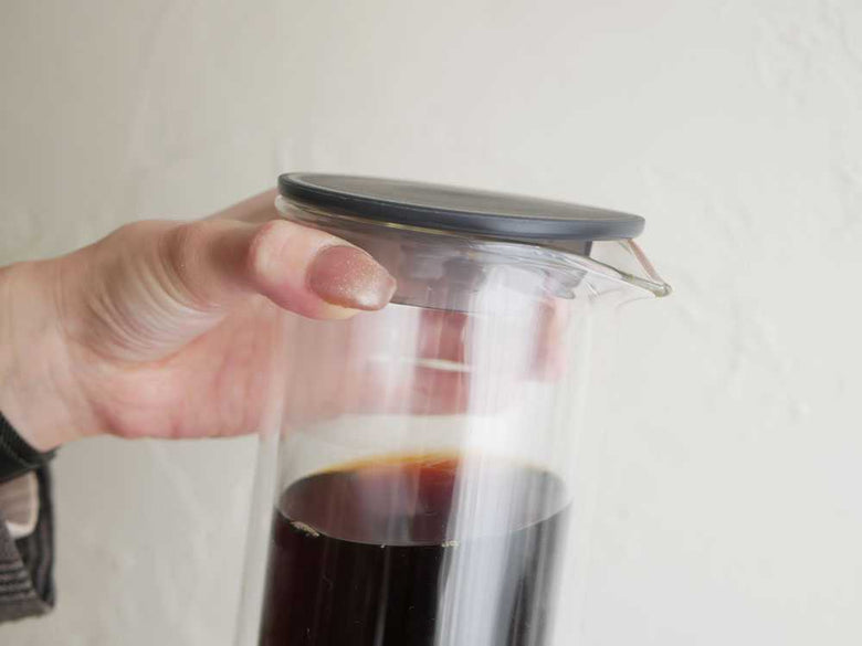 manaマーナ ダブルウォールカラフェと食器類