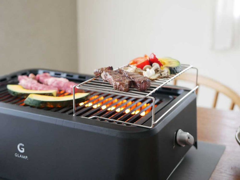 GLAMP超少煙グリル本体と付属アクセサリー