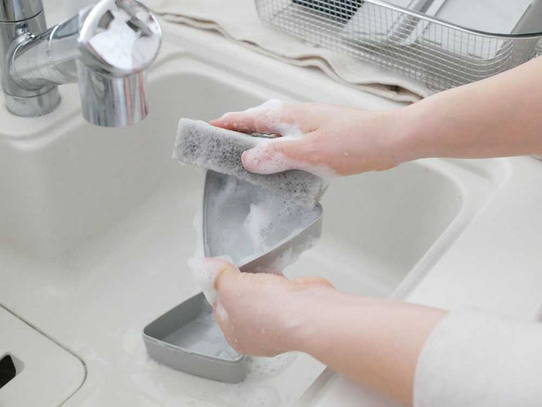 保冷蓋付きGEL-COOLトライアングルランチボックス