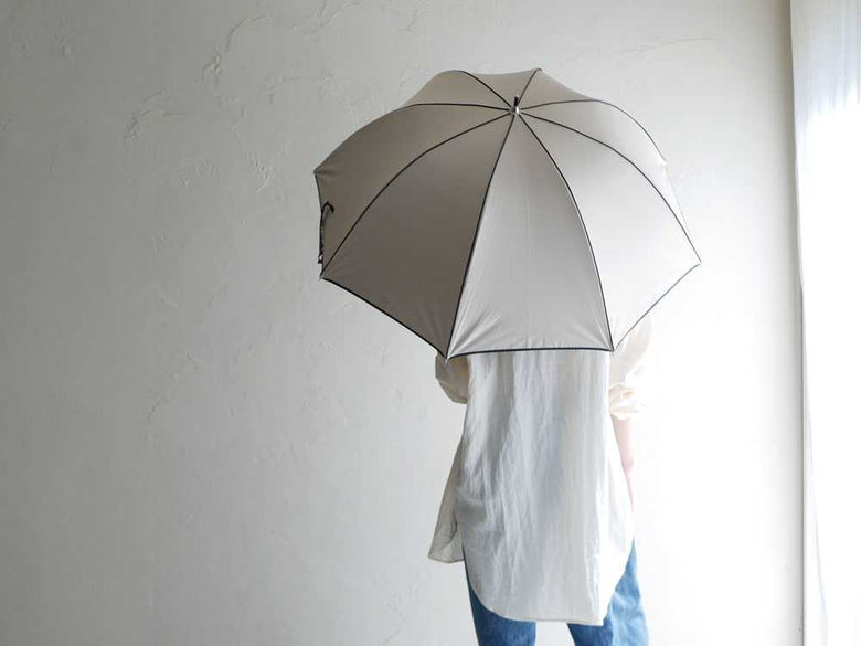 グレーのビコーズ晴雨兼用傘