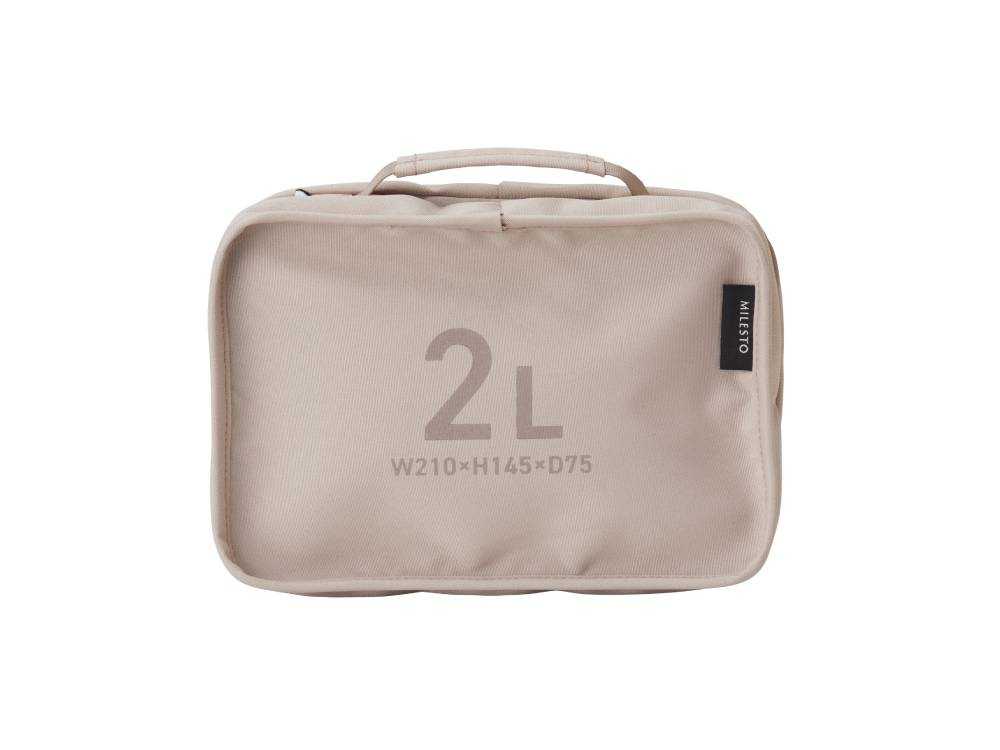 ネイビー色のハンギングオーガナイザー、複数ポケット付き