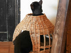 ラタンとコットン素材の手作りねこハウス