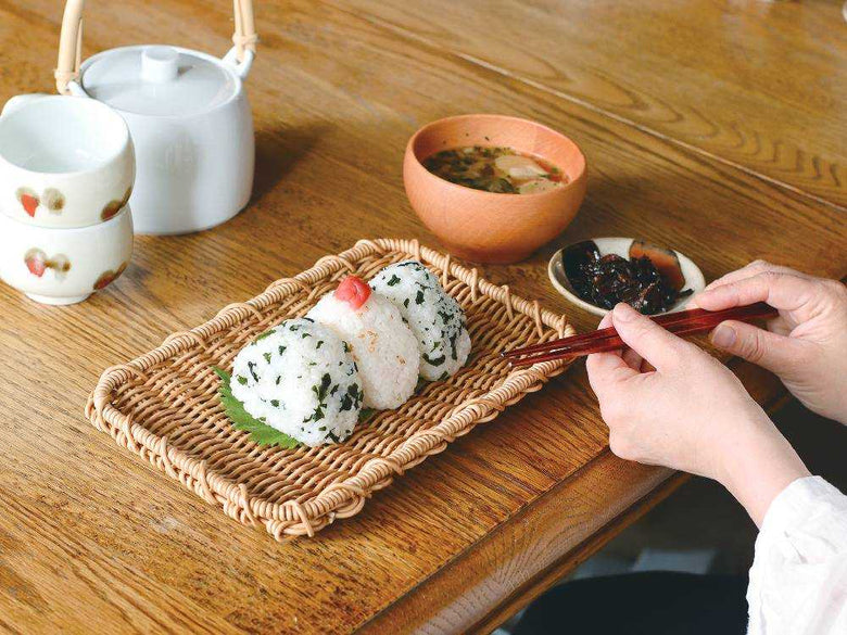 ユティルナイールクレエのざると寿司