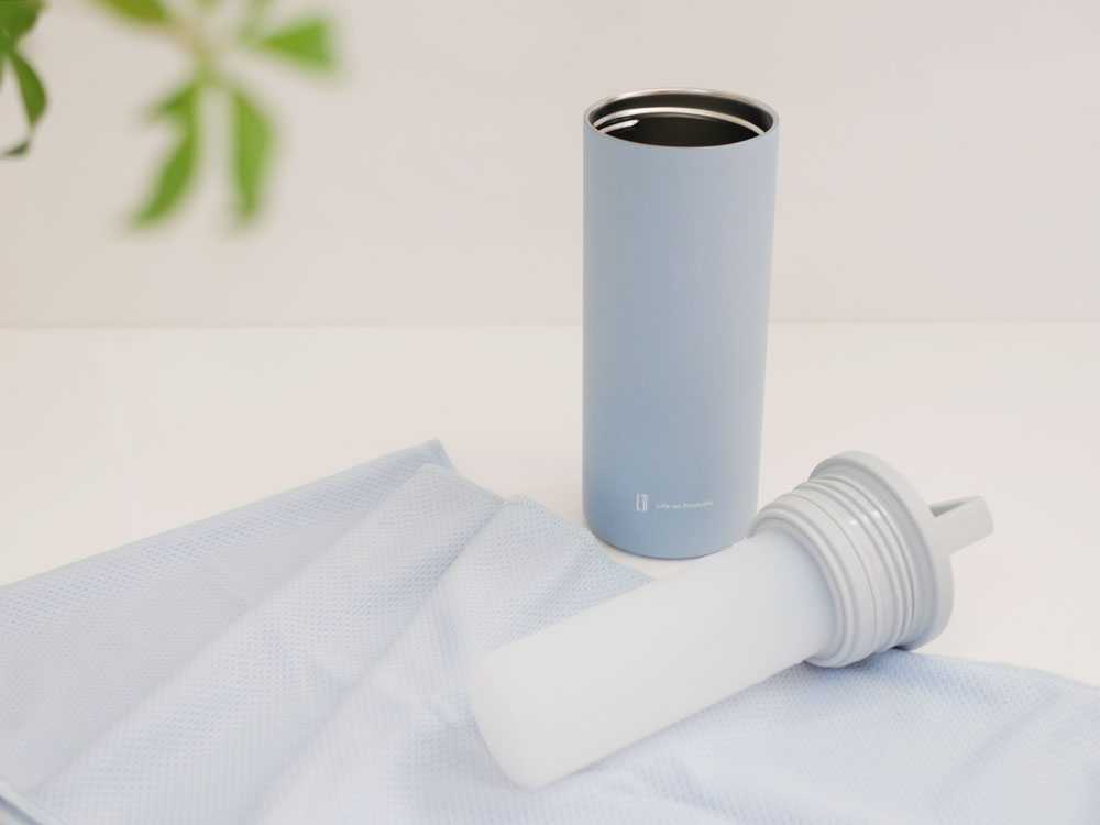 氷タオルで瞬時に冷却×長時間キープ ヒヤシーナ