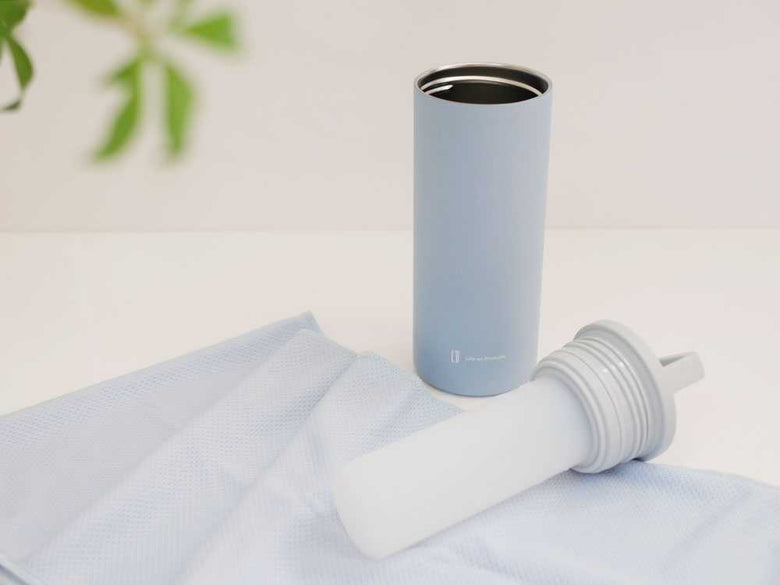 氷タオルで瞬時に冷却×長時間キープ ヒヤシーナ