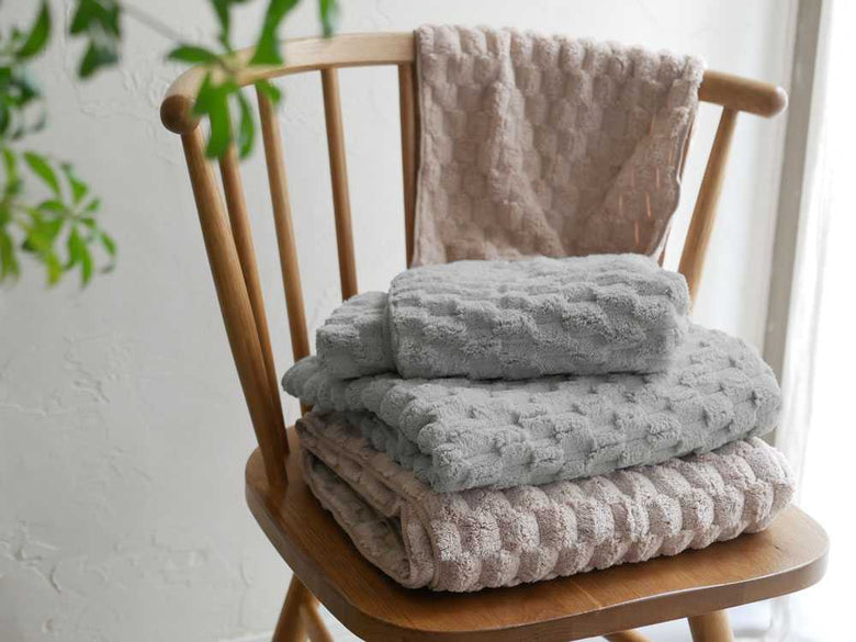 カラリポコのフェイスタオル、ヘアドライタオル、バスタオル