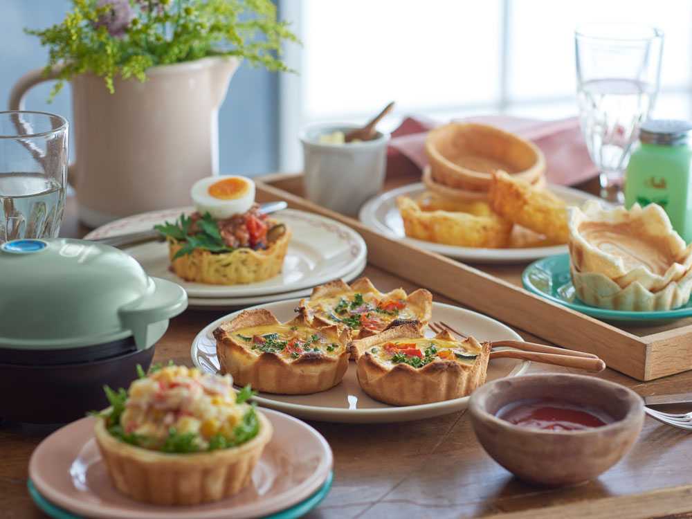 Toffyの食べられる器と野菜が並ぶテーブル