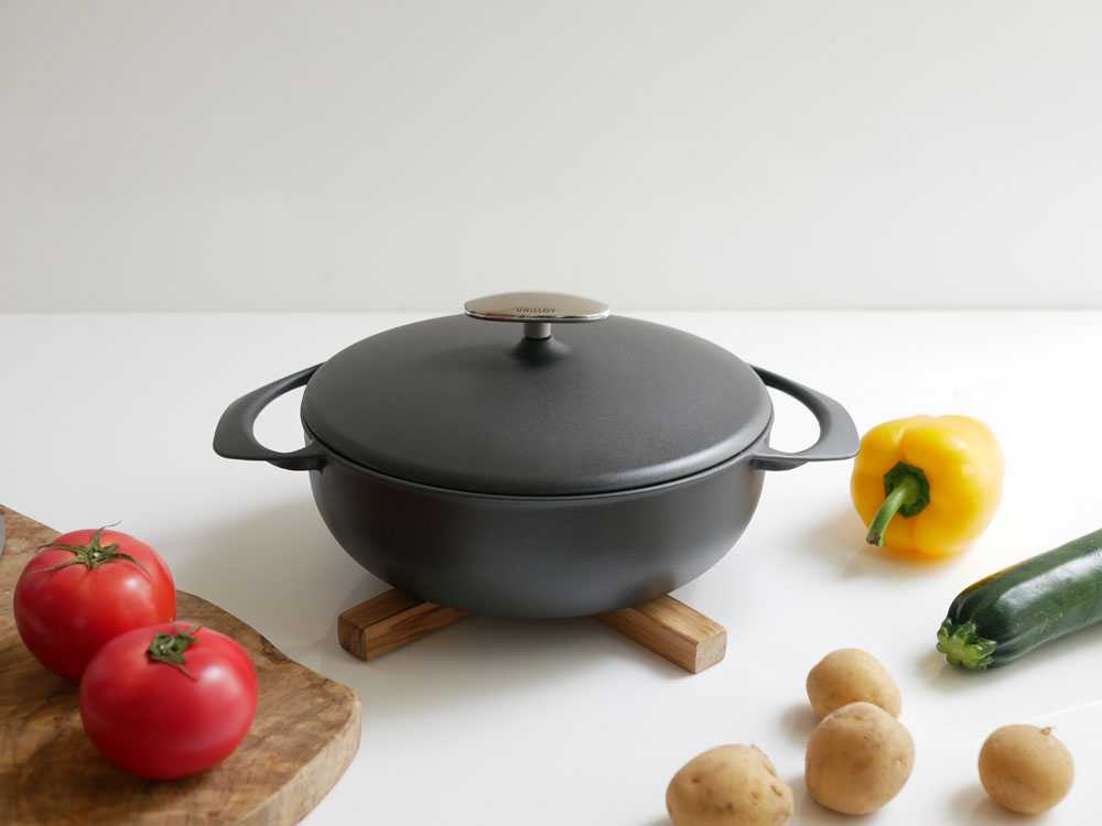 【UNILLOY/ユニロイ】軽い鋳物ホーロー鍋