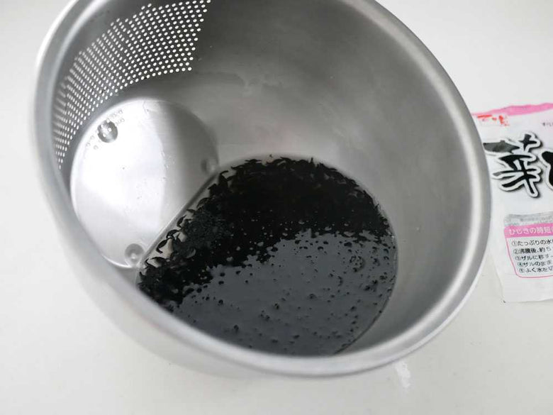 18-8ステンレス製の3way水切りボウル