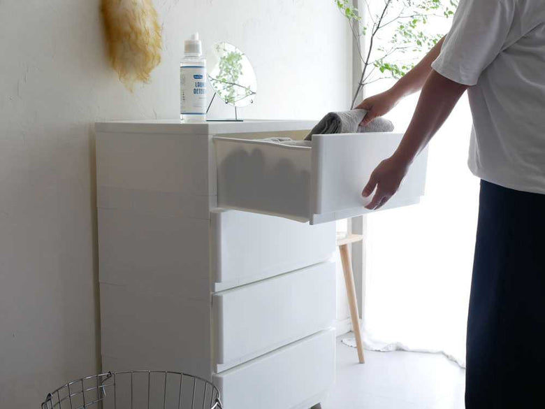 壁付きデコニーシーヴォ3段ホワイトチェスト