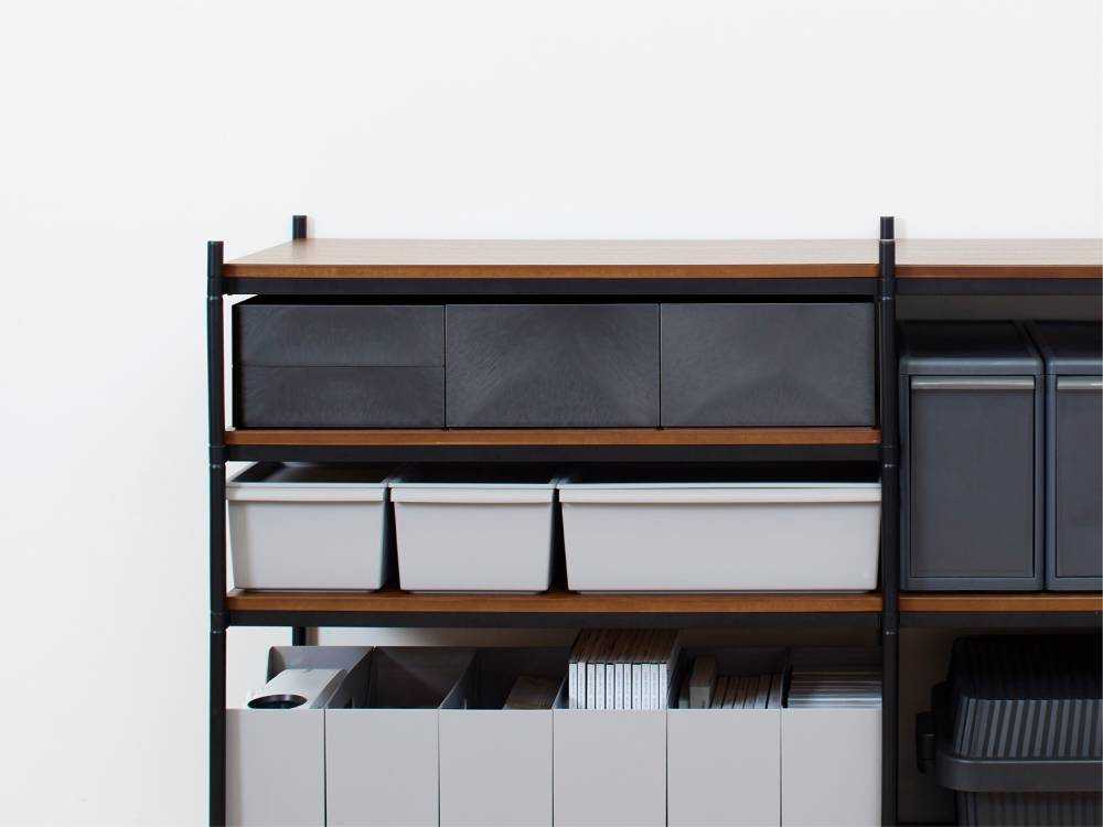 クリア、ホワイト、グレーのタイディアップボックス