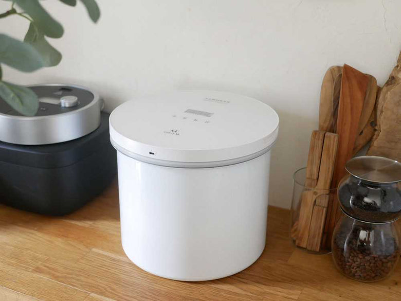 【every U./エブリーユー】真空保存容器 TAMOKAN