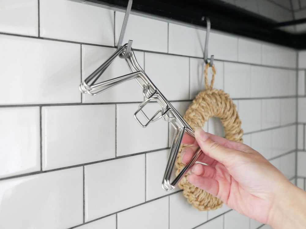 ルプループの縮む水切りラックとボトルスタンド