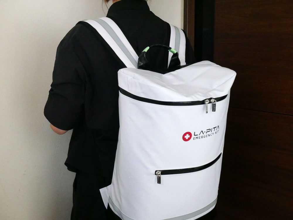 ラピタプレミアム防災セットのパッケージ