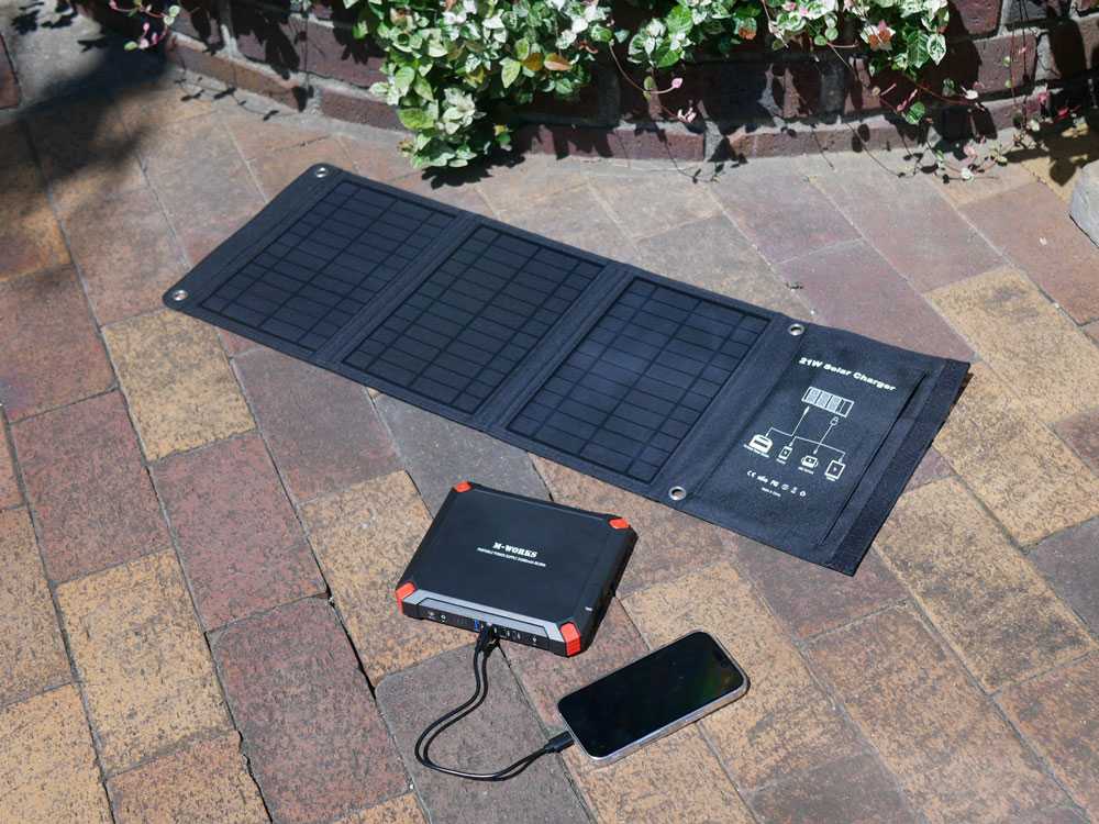 エムワークス】つながる安心！コンパクトなポータブル電源（ソーラー