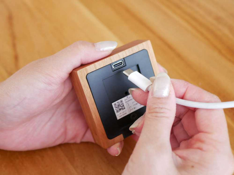 twodo CALM オイル仕上げ天然木製センサーライト