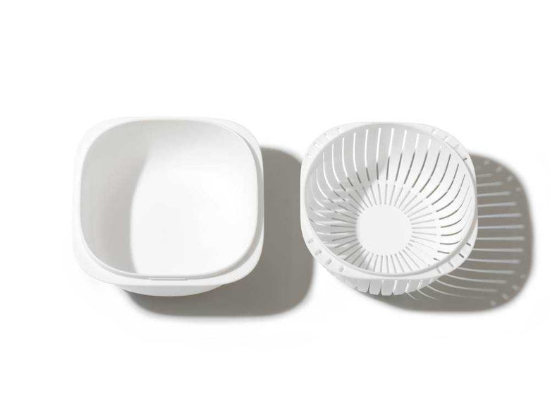 蒸気で温める透明なごはん容器