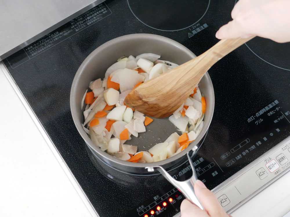 CORELLE/コレール】こびりつきにくい次世代ソースパン・キャセロール