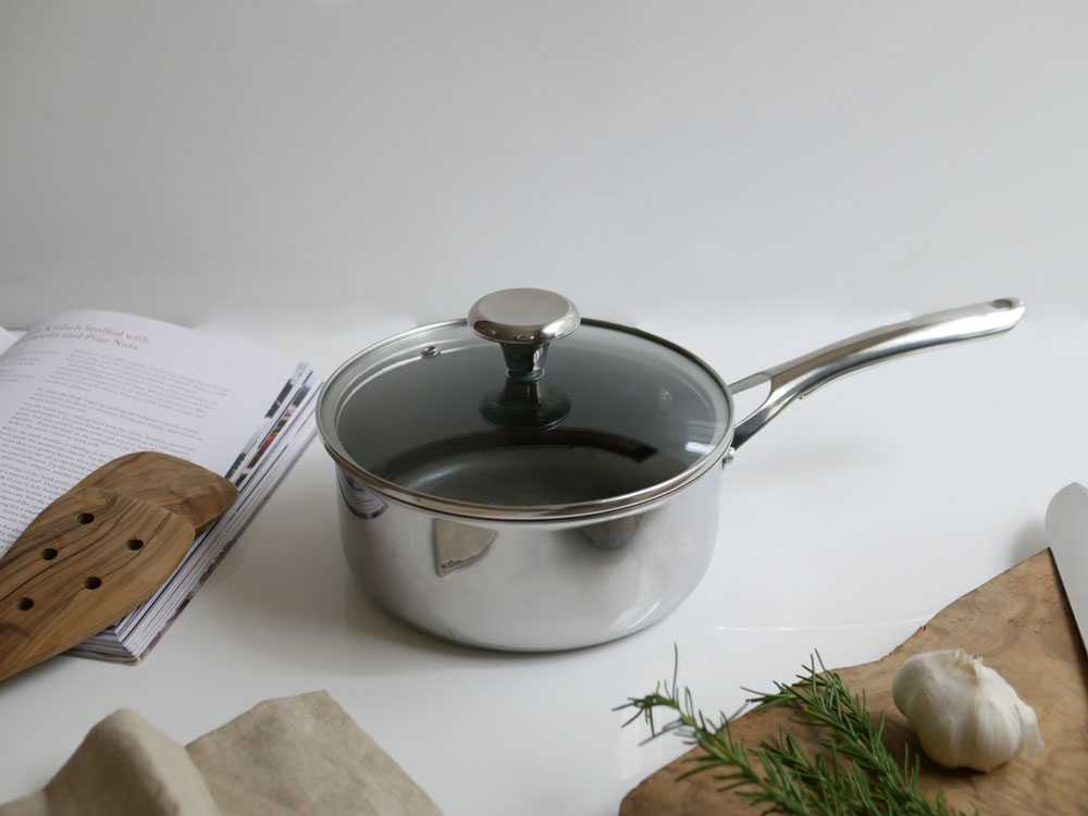 【CORELLE/コレール】こびりつきにくい次世代ソースパン・キャセロール