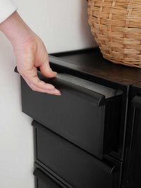 引き出しストッパー付きで安心