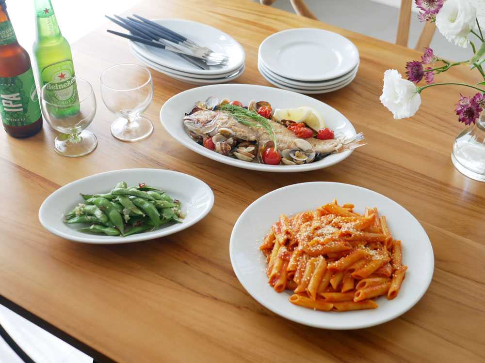 サタルニアのチボリオーバルプレートとパスタ