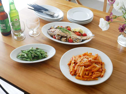 サタルニアのチボリオーバルプレートとパスタ