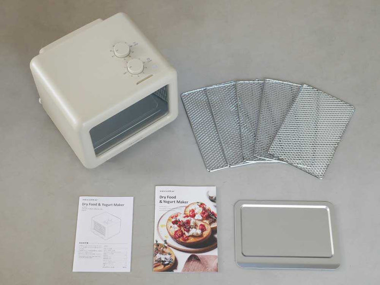 クリームホワイトのレコルトヨーグルト＆ドライフードメーカー