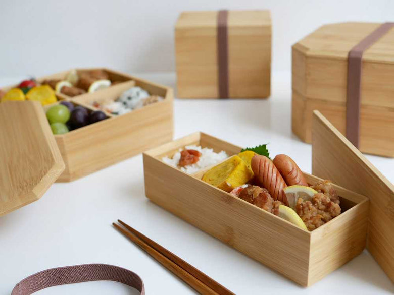 竹製の多層お重、上品なデザイン