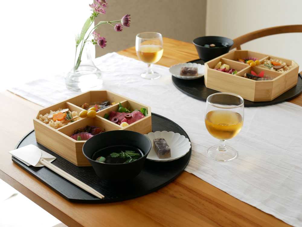 竹のお重、伝統的な収納ボックス