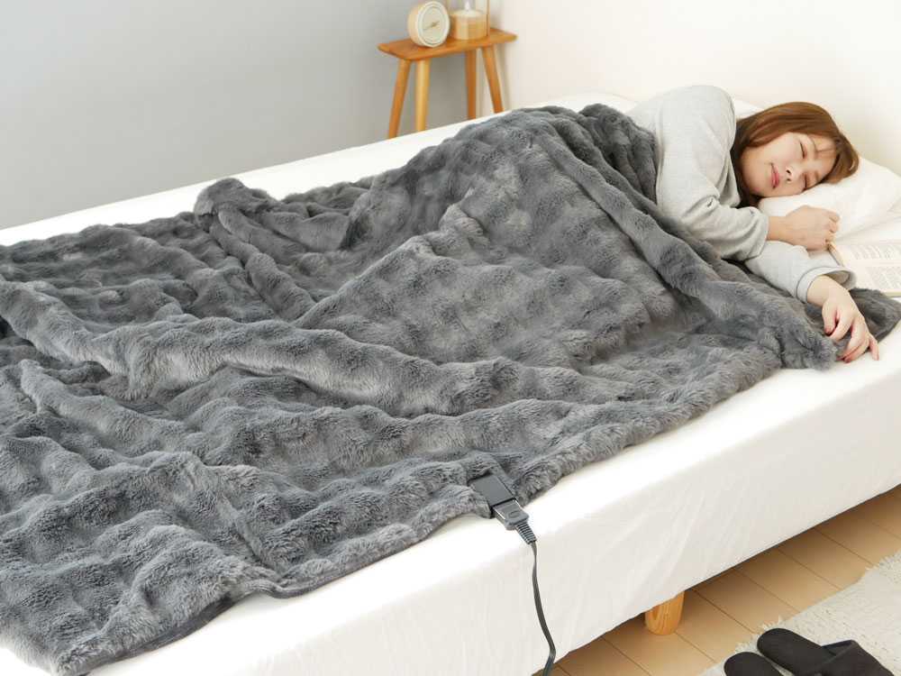 【QUADS/クワッズ】ずっと触れたくなる掛敷両用電気毛布 toron（トロン）