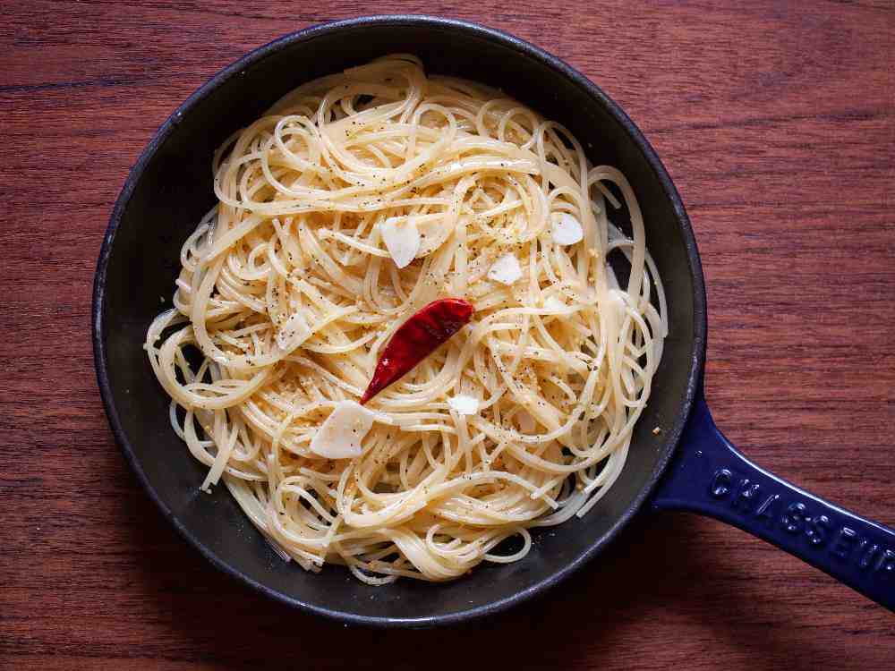 フライパン一つで作るアーリオオーリオパスタ