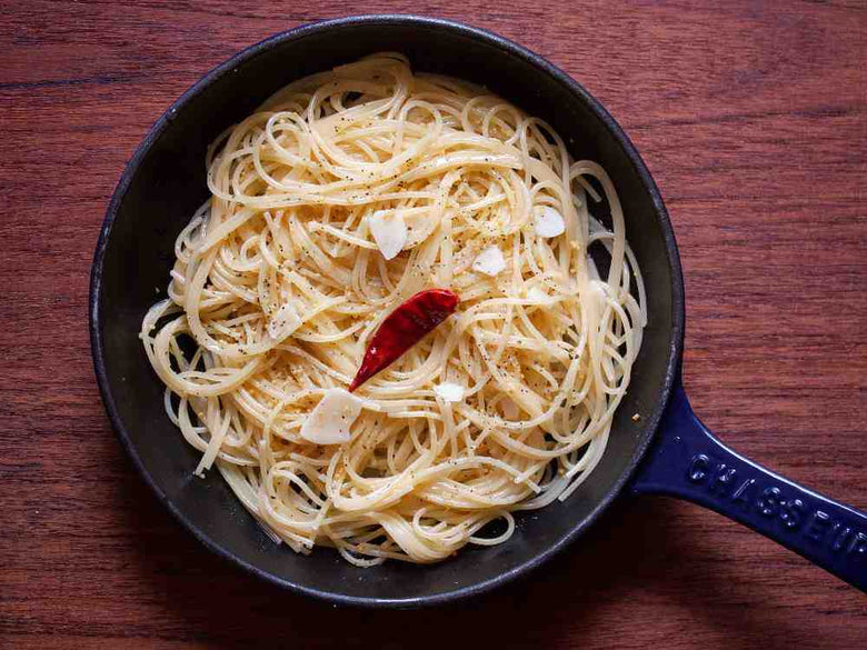 フライパン一つで作るアーリオオーリオパスタ