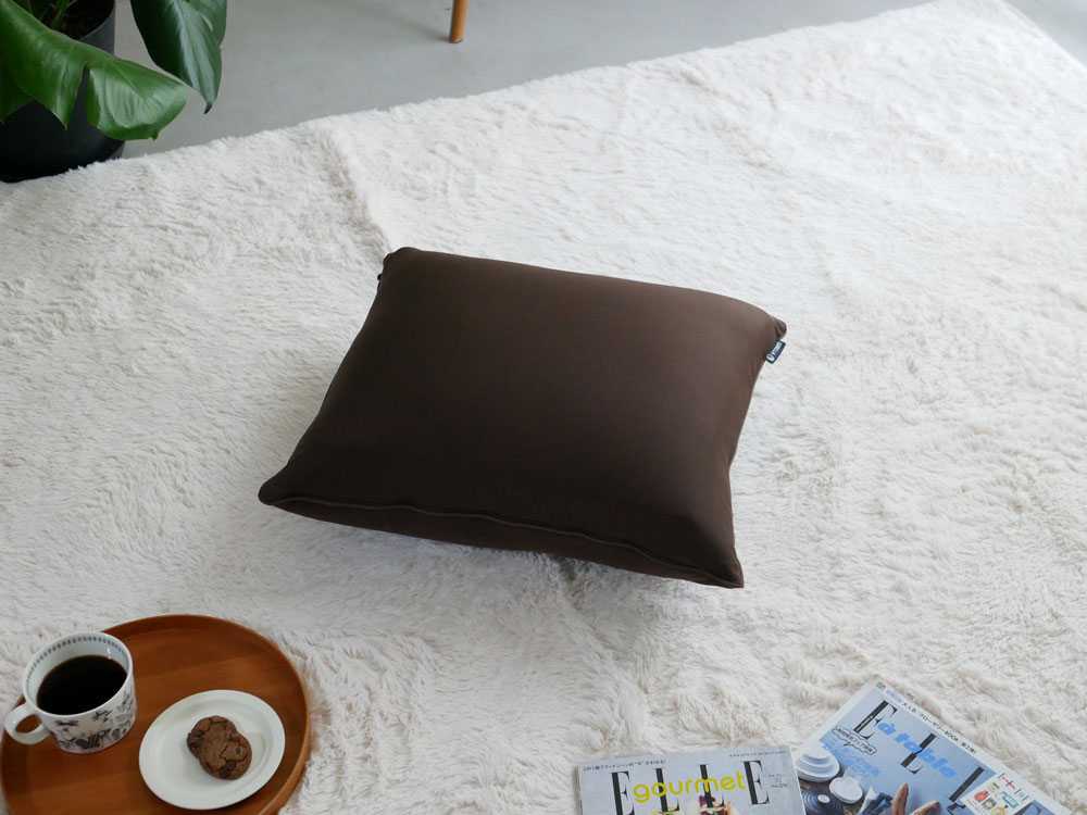 ゴリラのひとねむり