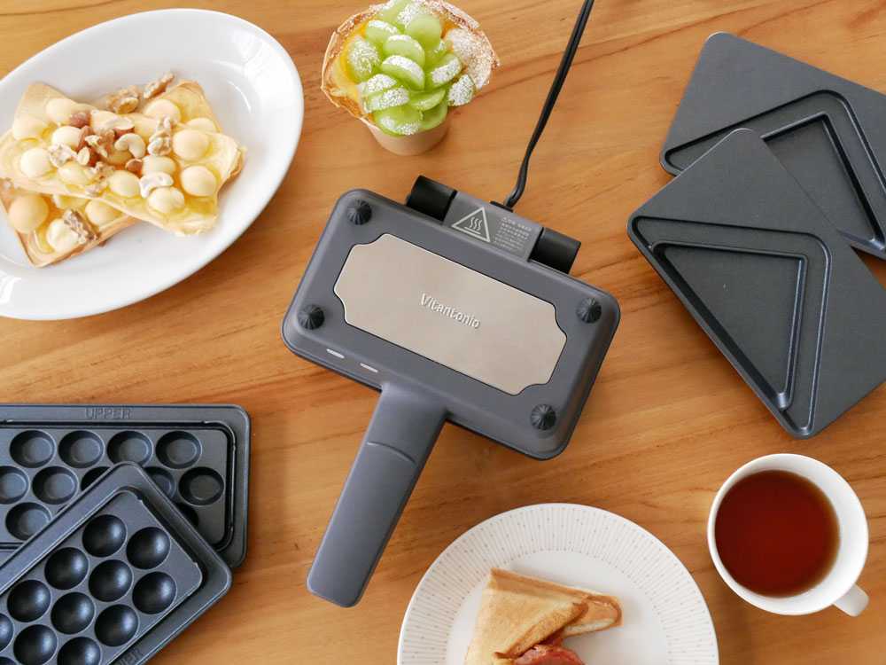 お値下げ中【新品未使用】　ビタントニオ　ワッフル&ホットサンドメーカー ビタントニオ ワッフル&ホットサンドベーカー ブラック | ドーナツ型