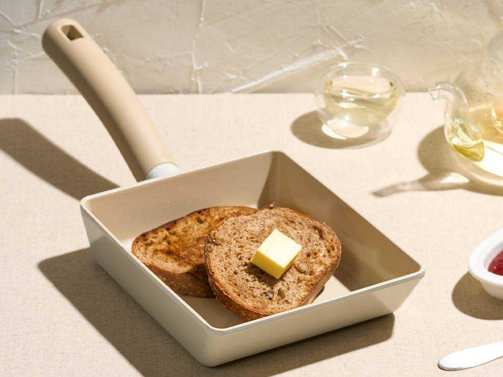 【TRUECOOK/トゥルークック】エッグパン＆フライ返しセット レギュラー / ベージュ＋キレッキレボウルの仕様シーン20