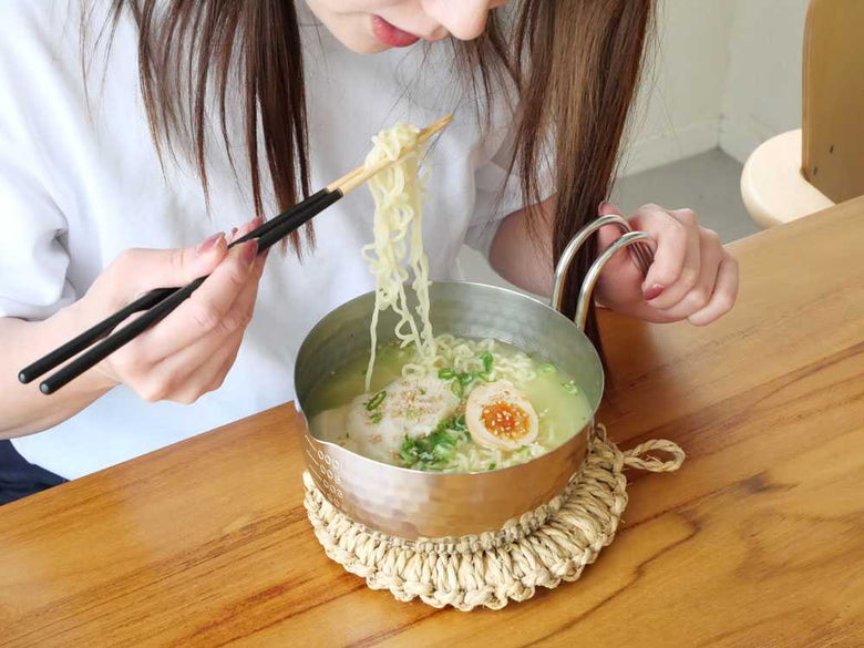 【彩式】持ちやすさにこだわった雪平鍋