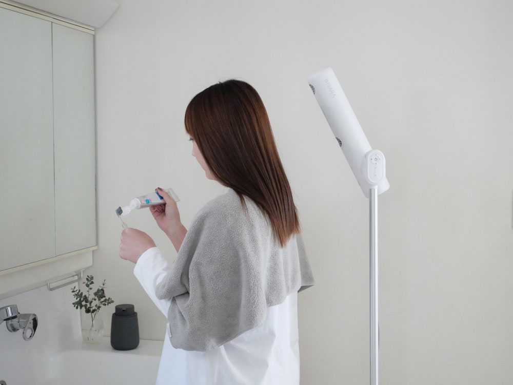 【QUADS】ハンズフリースタンドヘアドライヤー BISARA Light