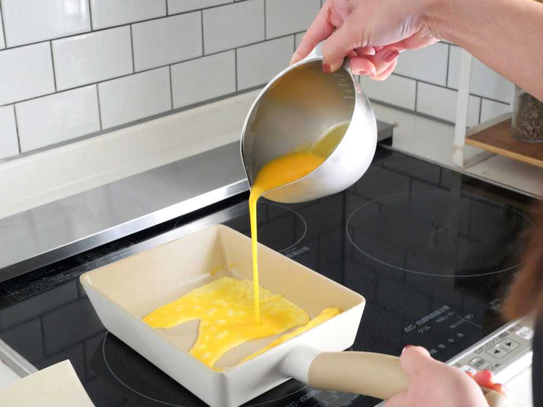 【TRUECOOK/トゥルークック】エッグパン＆フライ返しセット レギュラー ベージュの仕様シーン7