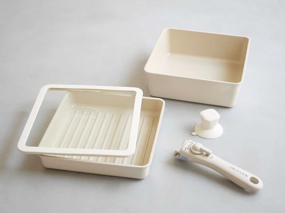 【TRUECOOK/トゥルークック】コンパクトに収納できる四角いフライパンセット