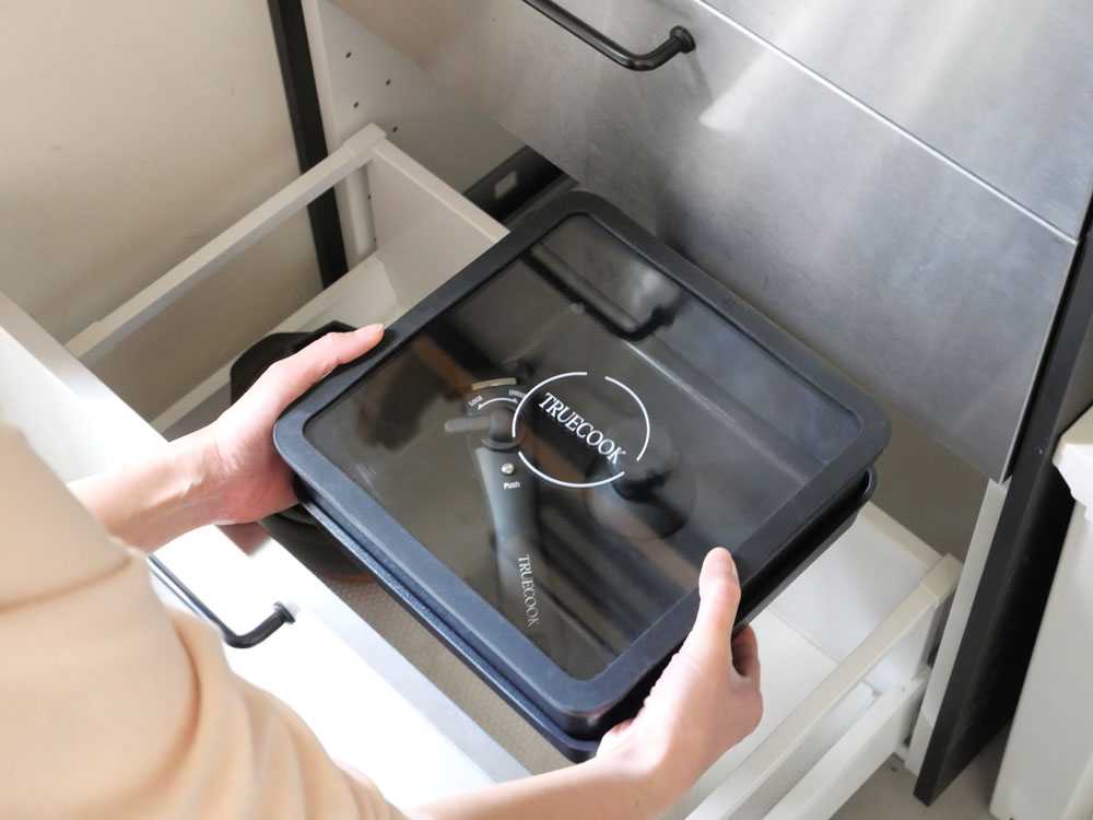 【TRUECOOK/トゥルークック】コンパクトに収納できる四角いフライパンセット