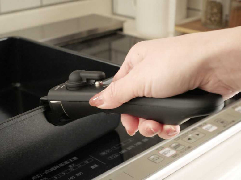 【TRUECOOK/トゥルークック】コンパクトに収納できる四角いフライパンセット