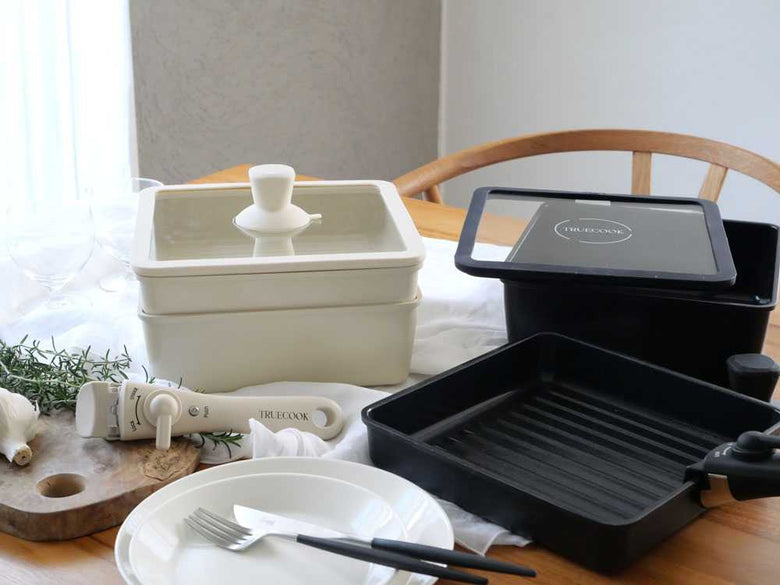【TRUECOOK/トゥルークック】コンパクトに収納できる四角いフライパンセット