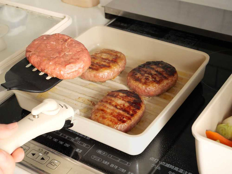 【TRUECOOK/トゥルークック】コンパクトに収納できる四角いフライパンセット