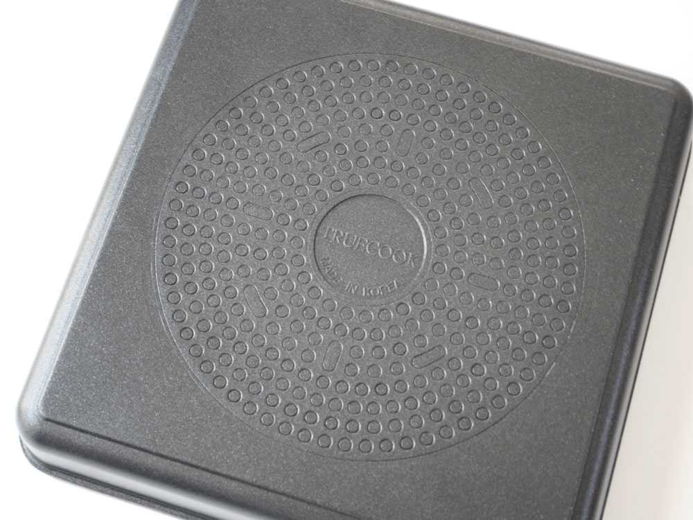 【TRUECOOK/トゥルークック】コンパクトに収納できる四角いフライパンセット