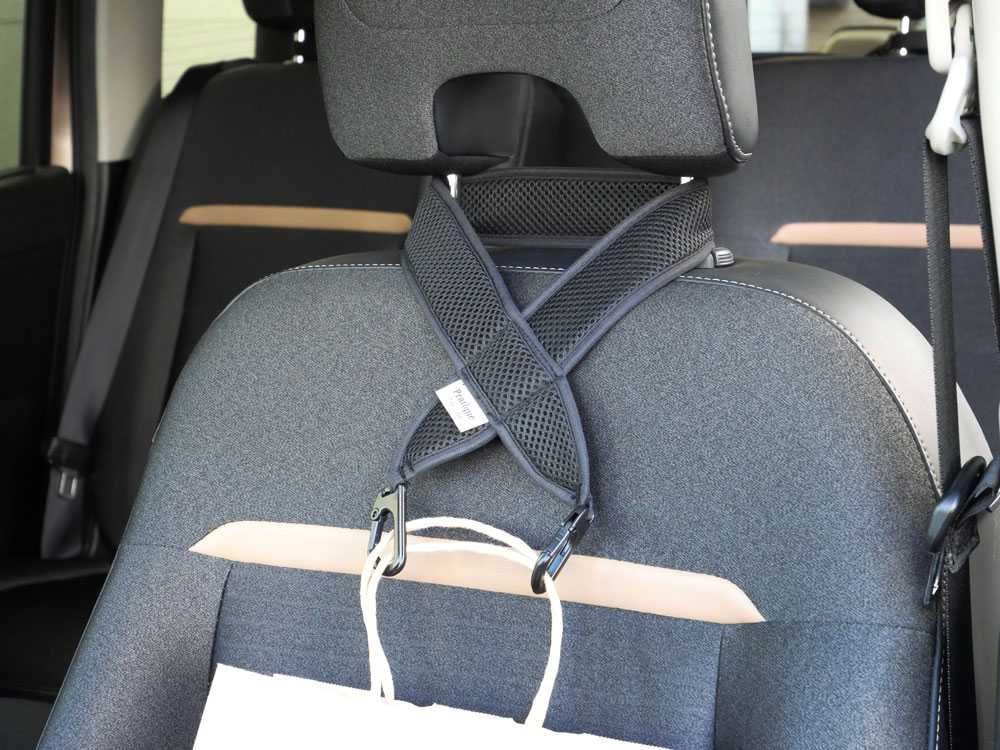 浮かせて便利な車の収納メッシュポーチ・ホルダー