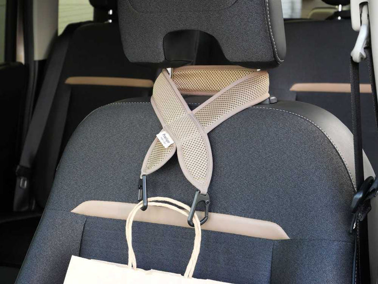 浮かせて便利な車の収納メッシュポーチ・ホルダー