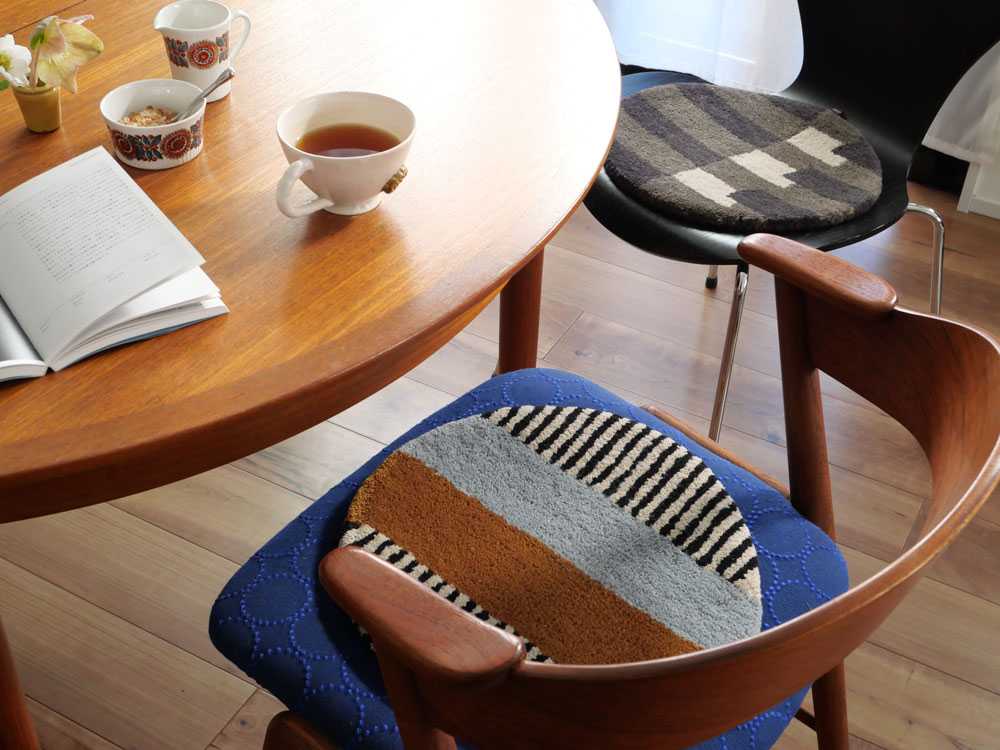 【adepeche/アデペシュ】ウールチェアパット