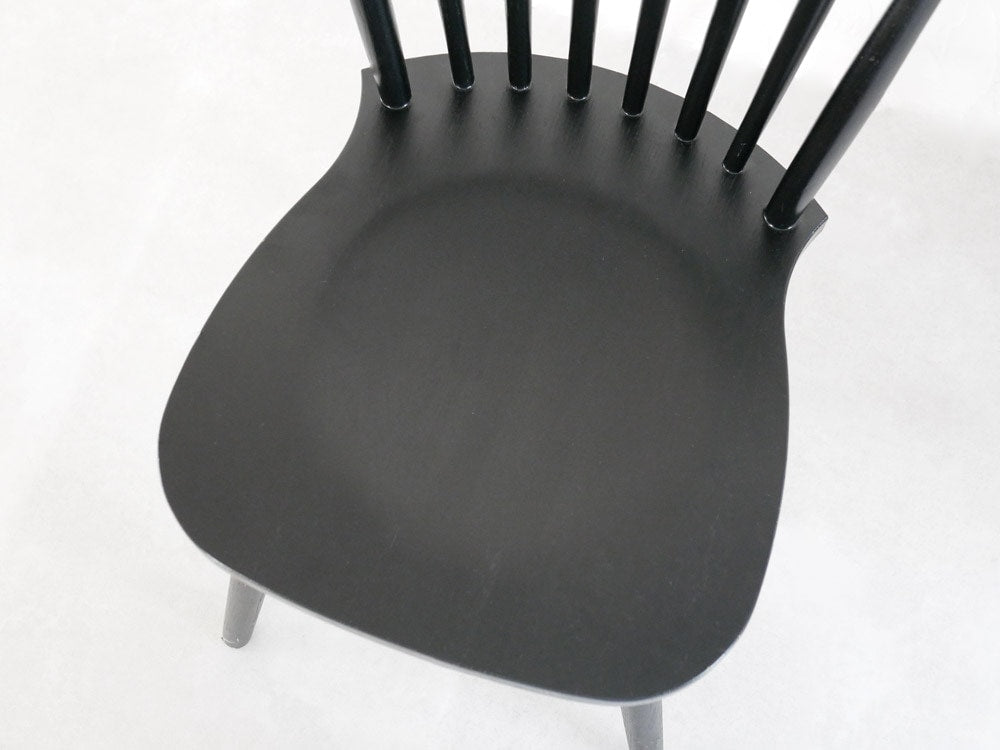 a.depecheの無垢材ラッカーチェア